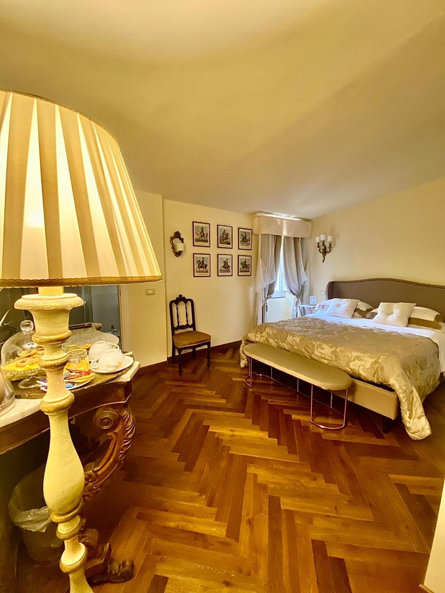 Hotel Palazzo Lari Sarzana Exterior foto