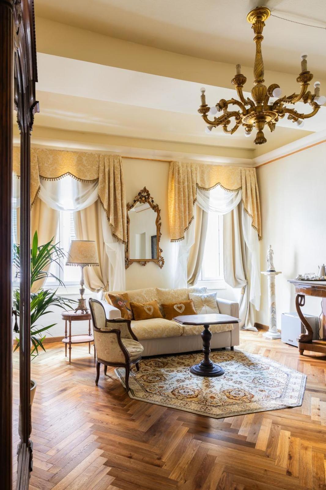 Hotel Palazzo Lari Sarzana Exterior foto